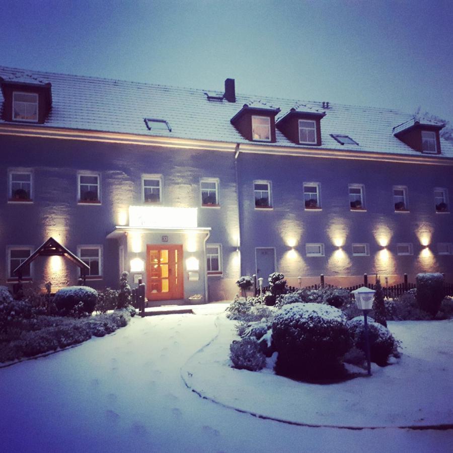 Logis L Auberge Gutshof Бишофсверда Экстерьер фото