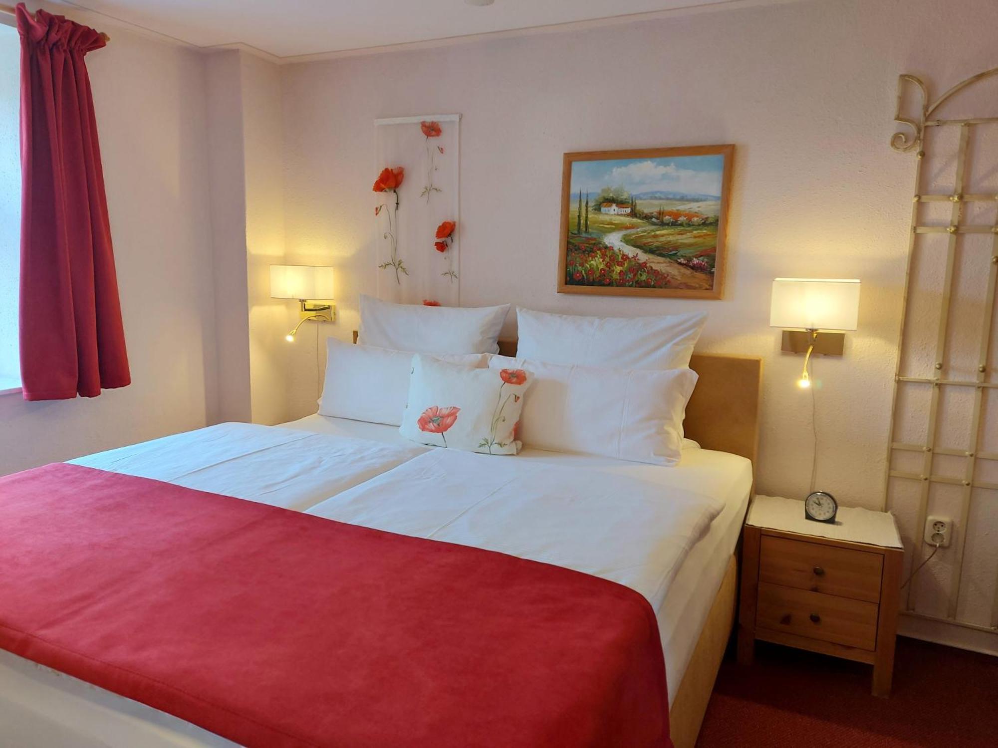 Logis L Auberge Gutshof Бишофсверда Экстерьер фото