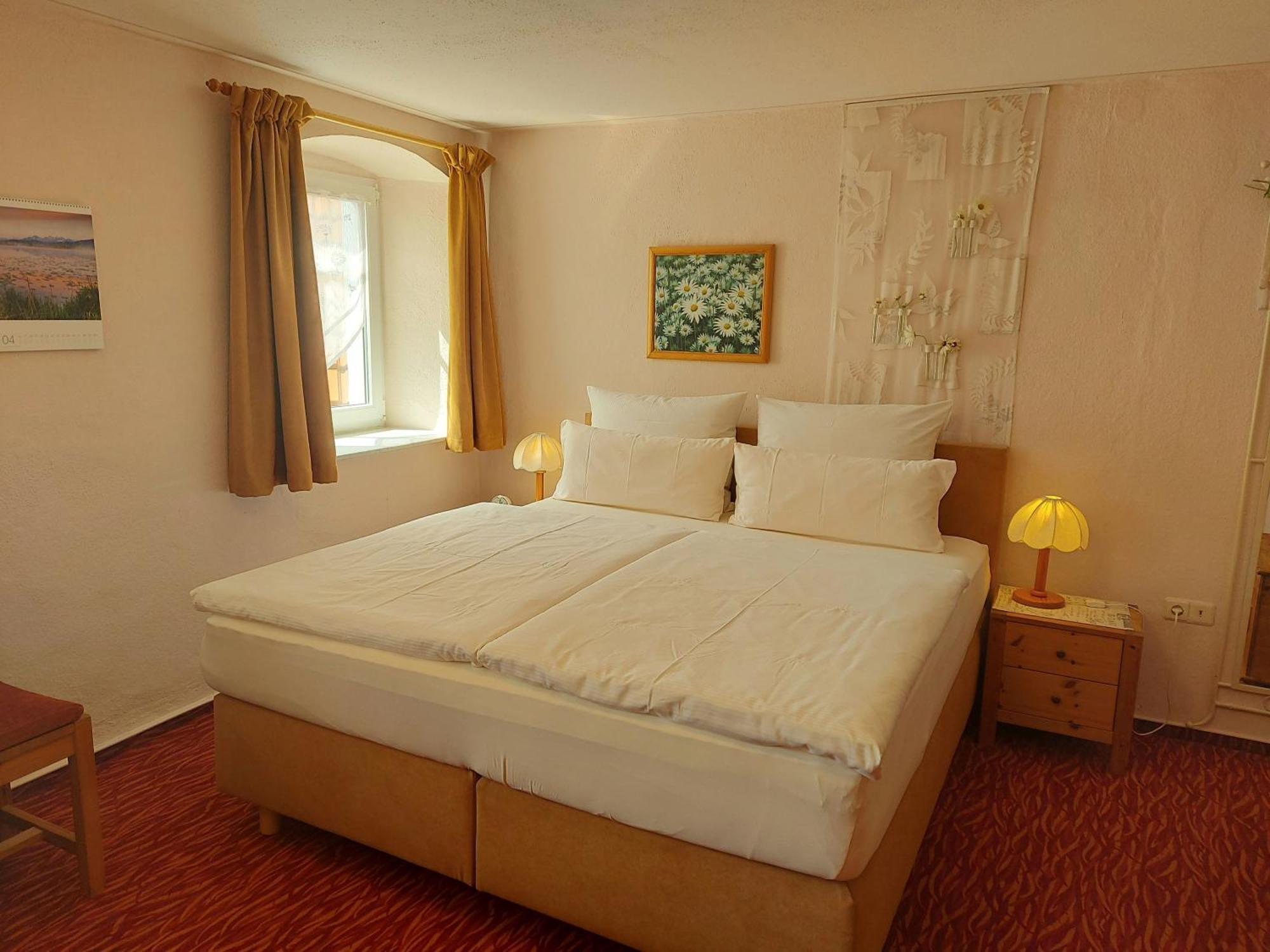 Logis L Auberge Gutshof Бишофсверда Экстерьер фото